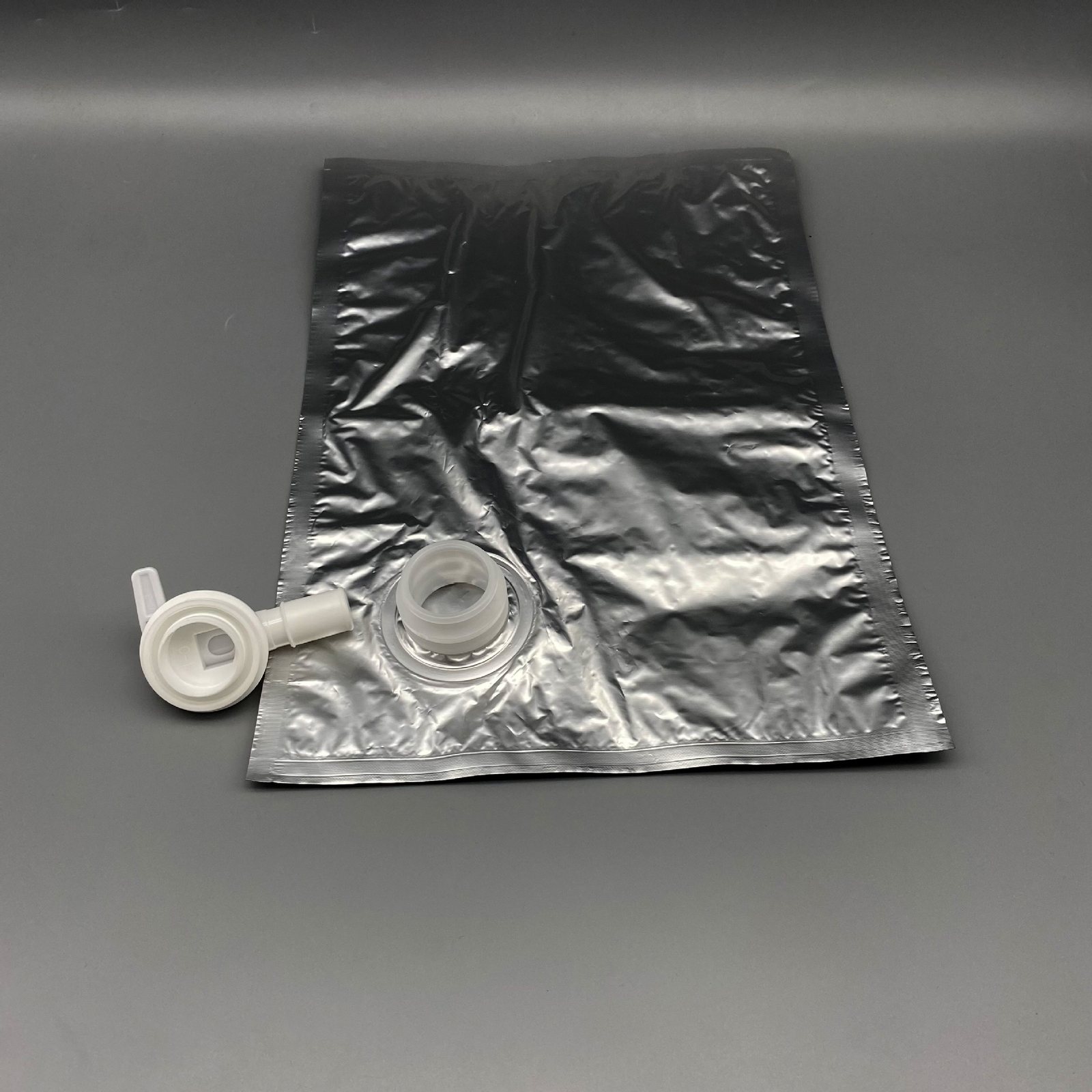 1–200 L BIB Bag-in-Box with Butterfly Valve — Pure Aluminum, Metallized and Clear Layers for Wine, Juice and Beverage Packaging