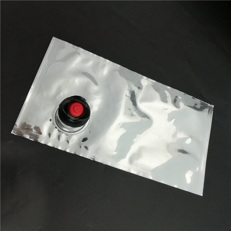 Custom Odor-Free PE Water-Film BIB Valve Pouches for Milk – 1–200 L, Transparent/Metallized/Aluminium