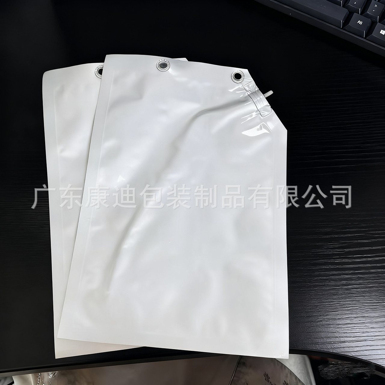 5L 透明复合自立吸嘴液体袋|口径可定制、带旋盖与手提,支持 1–8 色印刷