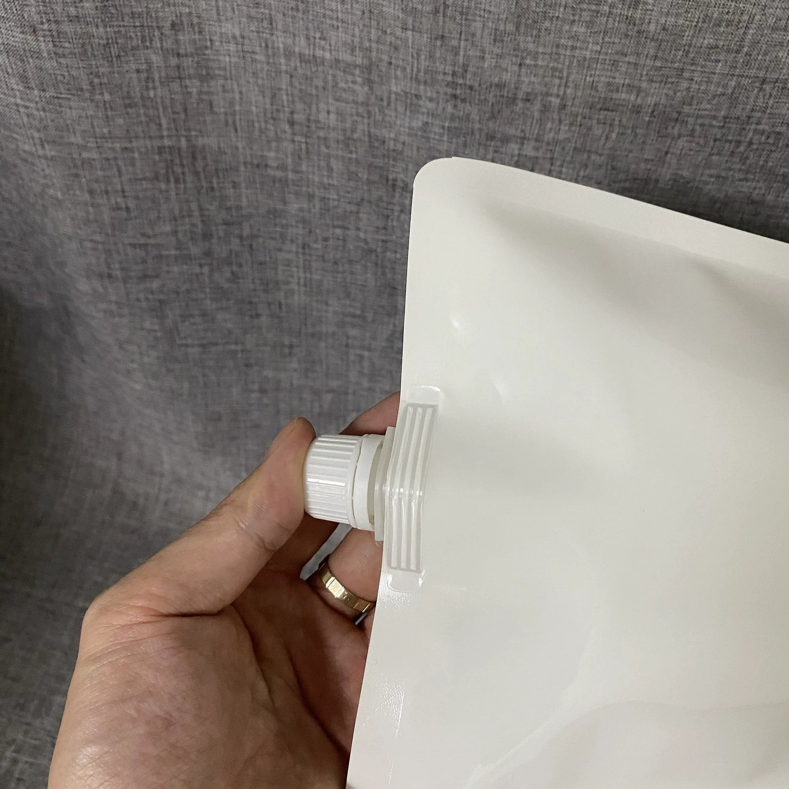 5公斤洗衣液用加厚耐腐蚀自立吸嘴液体包装袋