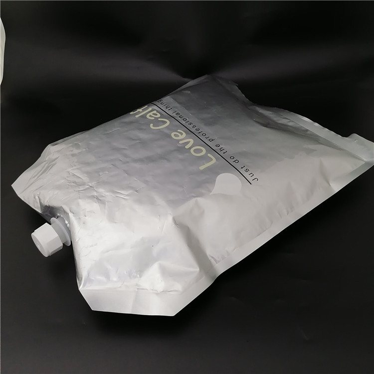 Hang-Feeding Calf Colostrum Pouch with Carry Loop and Feeding Tube
