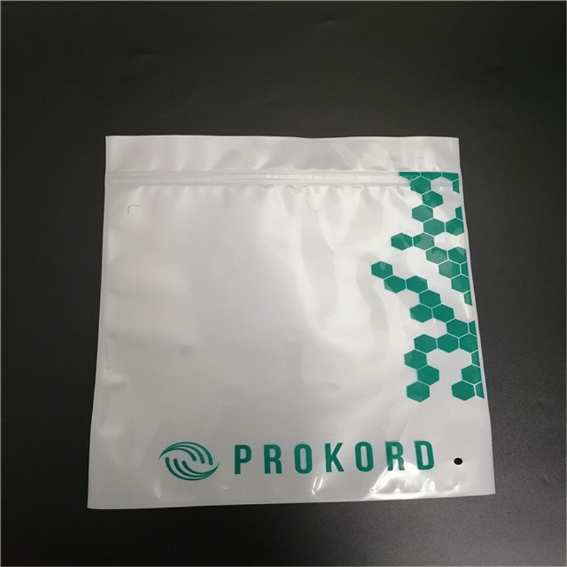 Resealable Mask Zipper Pouch | PET/VMPET/PE Metallised Lamination