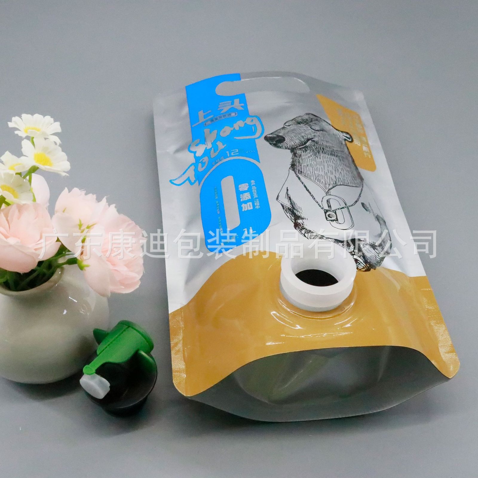 250g Soy Milk Spout Pouch with Eight-Side-Seal Flat Base