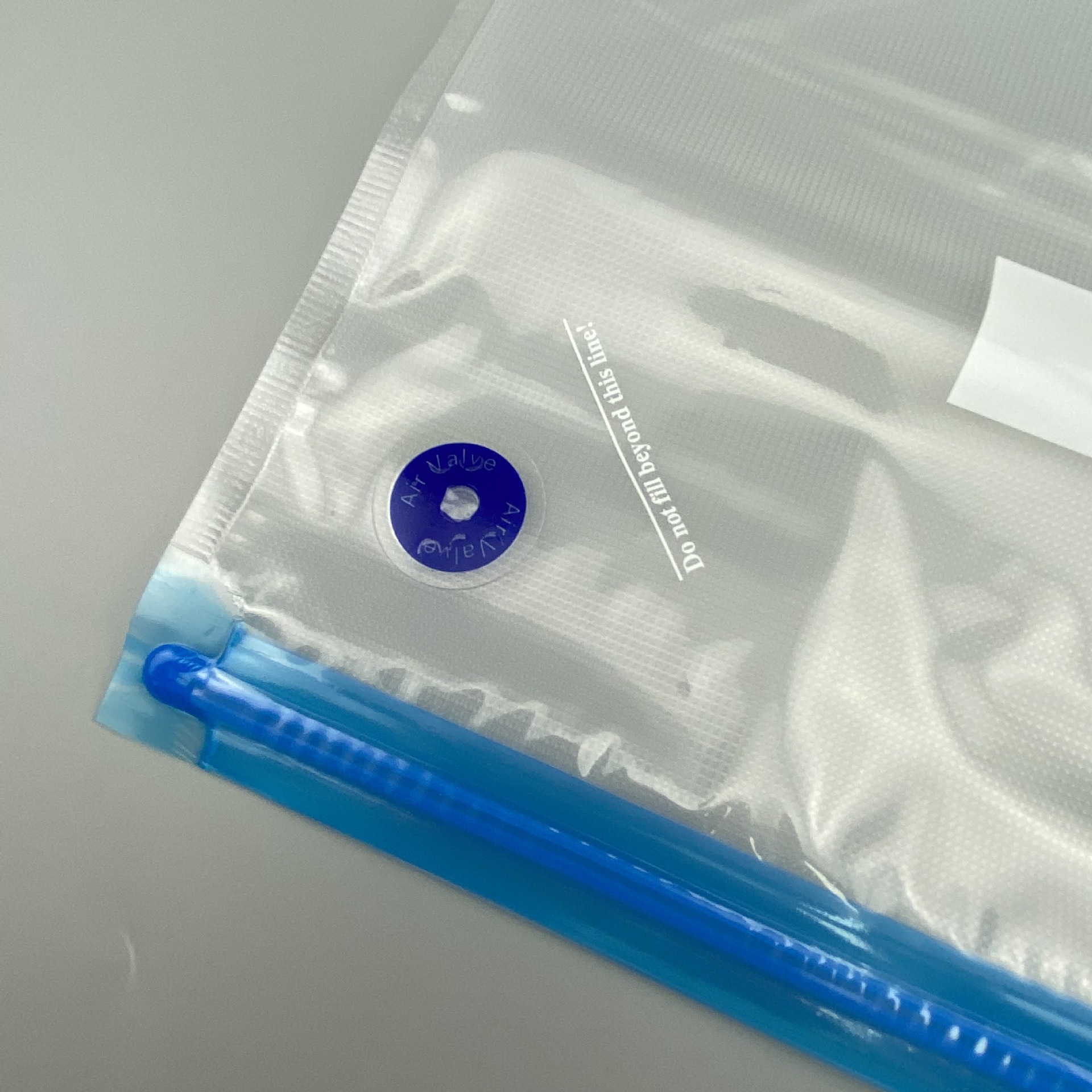Vacuum Pouches: Custom 1-8 Colour Gravure Printing For Food & Apparel Packaging